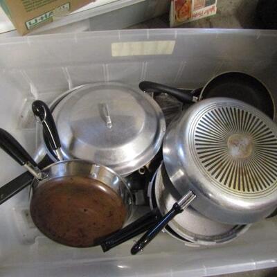 Miscellaneous Pots and Pans Includes Some Revereware