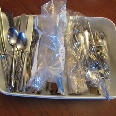 Grouping of Miscellaneous Flatware