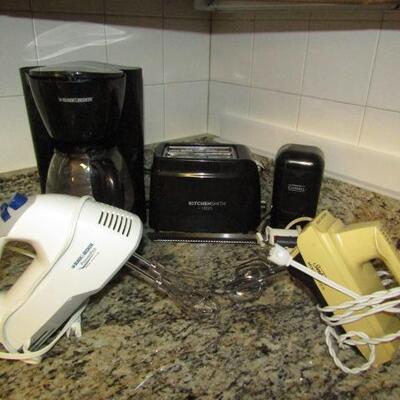 Small Appliances (Coffee Maker, Toaster, Coffee Grinder, Hand Mixers, Electric Knife)