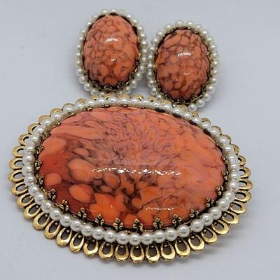 Lot JMO10: Beautiful Brooch and clip-on earrings set made in Germany 