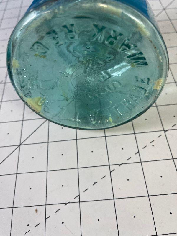 Lot 172 Atlas EZ Seal Round Pint Blue jar