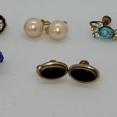 JMO11: Six pair Beautiful vintage screwback earring lot, Czechoslovakia , Majorca,  gold filled and more