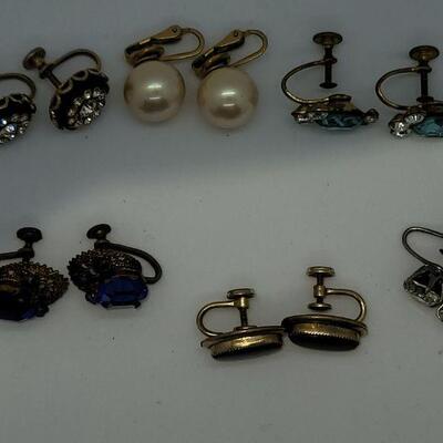 JMO11: Six pair Beautiful vintage screwback earring lot, Czechoslovakia , Majorca,  gold filled and more