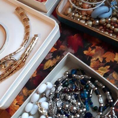 Costume Jewelry & Boxes