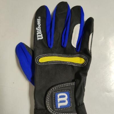 Sports gloves