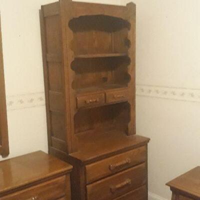 3 Piece Oak Set w/ Mirror