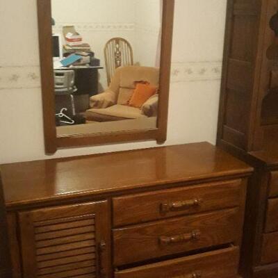 3 Piece Oak Set w/ Mirror