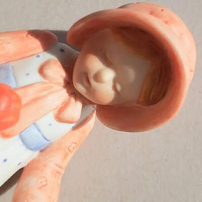 Holly Hobbie with Rabbit Friendship Garden