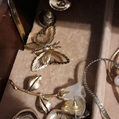 Jewelry & Jewelry Box