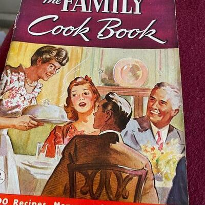 Lot 633 - Vintage Cookbooks