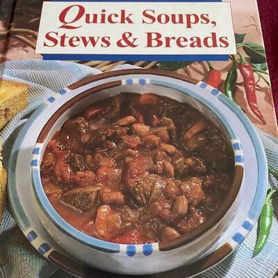 :Lot 635 - Cookbooks