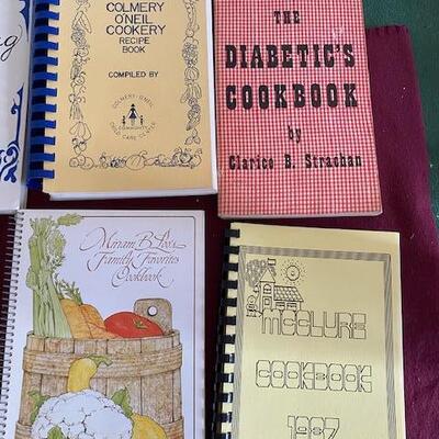 Lot 638 - Vintage Cookbooks