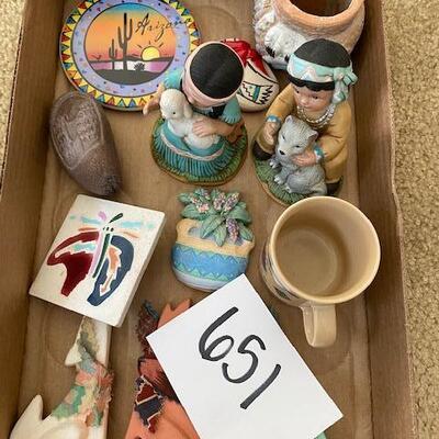 Lot 651 - Southwest Items