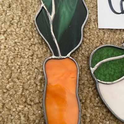 Lot 663 - Stained Glass Carrot and Peach