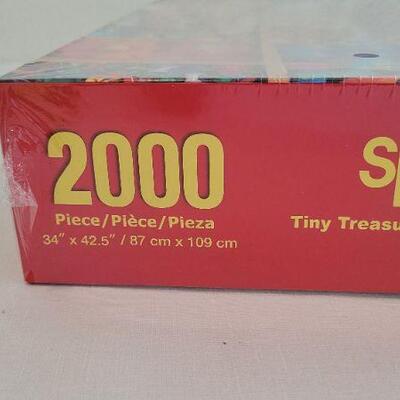 Lot 156: Vintage NEW SEALED Springbok 2000 pc. TINY TREASURE 