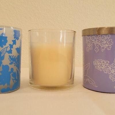 Lot 160: (3) New HALLMARK Candles Assorted Scents 