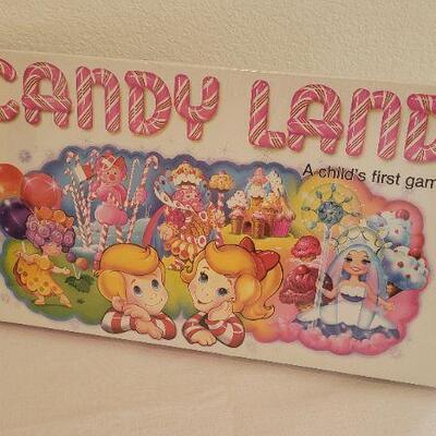 Lot 161: Vintage 1984 New Sealed CANDY LAND Board Game