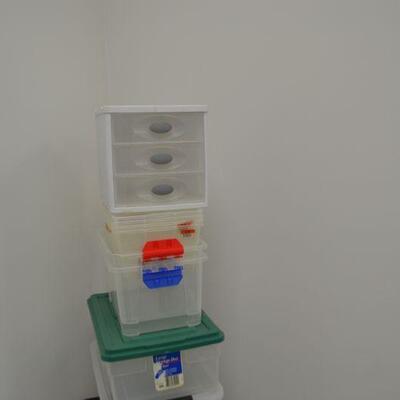 LOT 508 PLASTIC ROLLING STORAGE AND PLASTIC BOXES