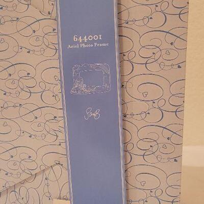 Lot 196: New 2006 Precious Moments ARIEL from THE LITTLE MERMAID Photo Frame Disney 