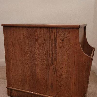 Lot 197: Vintage LANE Mid Century Modern Side Table w/ Magazine Storage 