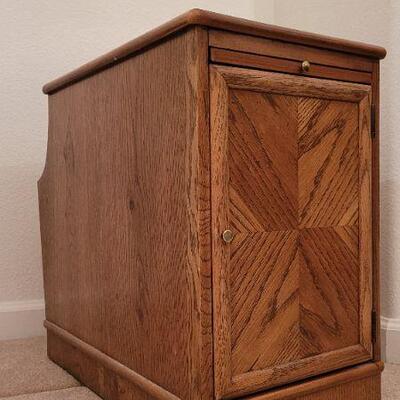 Lot 197: Vintage LANE Mid Century Modern Side Table w/ Magazine Storage 