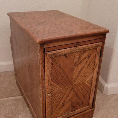 Lot 197: Vintage LANE Mid Century Modern Side Table w/ Magazine Storage 