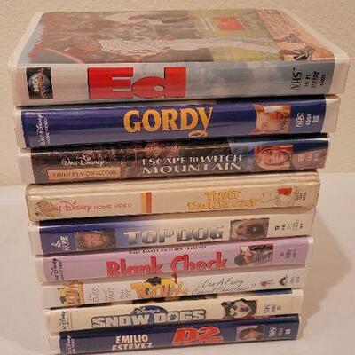 Lot 200: Large Assortment of Vintage DISNEY VHS Movies 