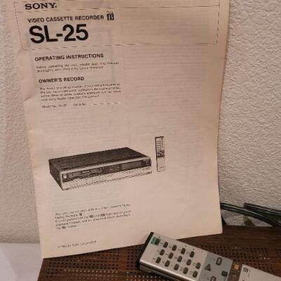 Lot 231: Vintage BETAMAX Player w/ remote