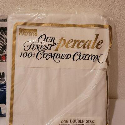 Lot 245: Vintage NEW Full/Double Sized Sheet Set Sneaker Cat