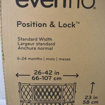 Evenflo Position & Lock Baby Gate. Light Brown - New
