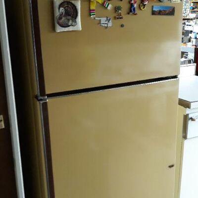 Kenmore Refrigerator 