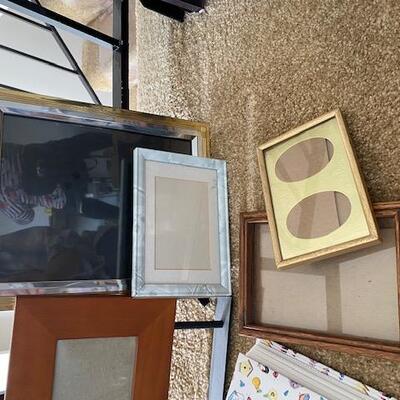 Lot 669 - Frames