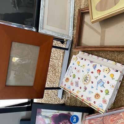 Lot 669 - Frames