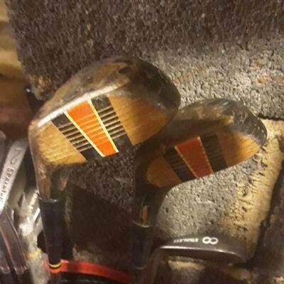 Vintage Spalding Golf Clubs 