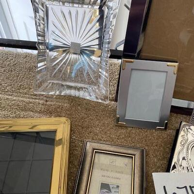 Lot 670 - Frames