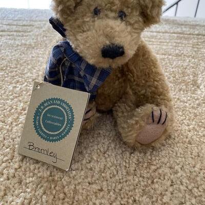 Lot 672 - Bears