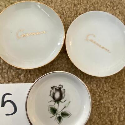Lot 675 - Decorative Plates