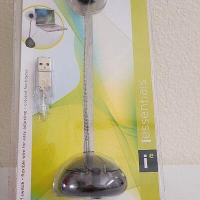 Lot 250: (2) New USB Computer Accessories 