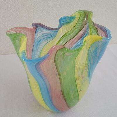 Lot 252: New HALLMARK Colorful Stripes Large Glass Decorative Vase