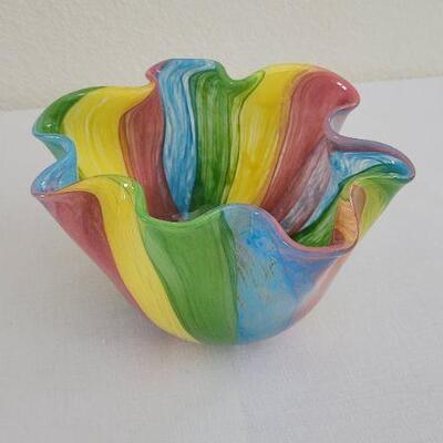 Lot 254: New HALLMARK Two's Company Colorful Stripes Glass Vase  