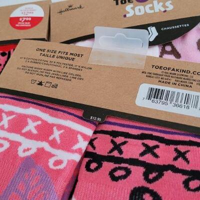 Lot 259: (3) New VALENTINES Love Themed Socks