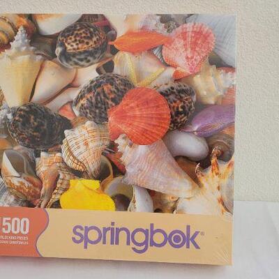 Lot 265: Vintage New Sealed SPRINGBOK "Coquillages" 1500 pc. Puzzle