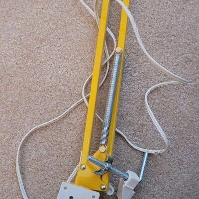 Lot 284: Vintage 4' Yellow Mid Century Modern Desk Clamp Light