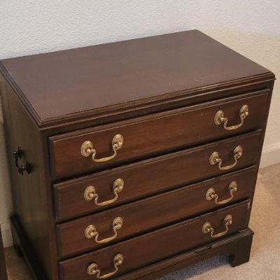 Lot 285: Vintage PAIR of ETHAN ALLEN 4-Drawer Side Tables 