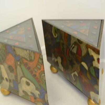 LOT 509 MODERN END TABLES WITH GLASS TOP