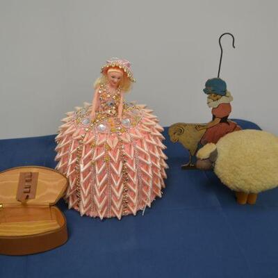 LOT 545 DOLL AND  HOME DECOR