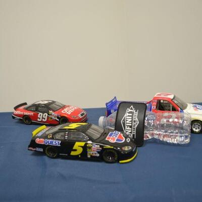 LOT 555 THREE DIE CAST CARS