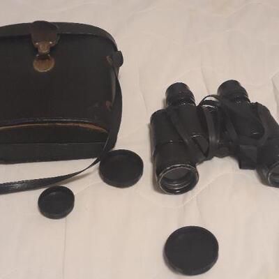 Vintage Cameras & Binoculars