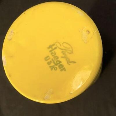 LOT#23LR1: 3 Piece Royal Haegar Yellow