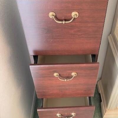 LOT#41DR: Wood 4 Tier File Cabinet w/ Lamp